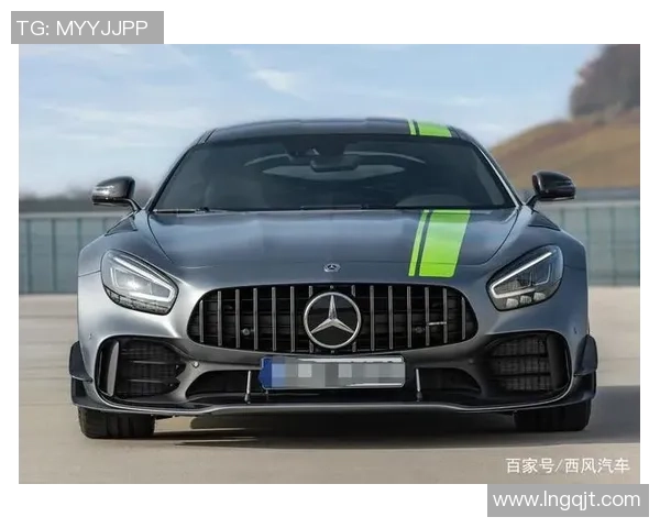 带杀气的足球明星们如何在赛场上展现无畏风采与强大气场