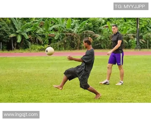 足球明星化身动漫角色的奇幻冒险之旅绘画展览